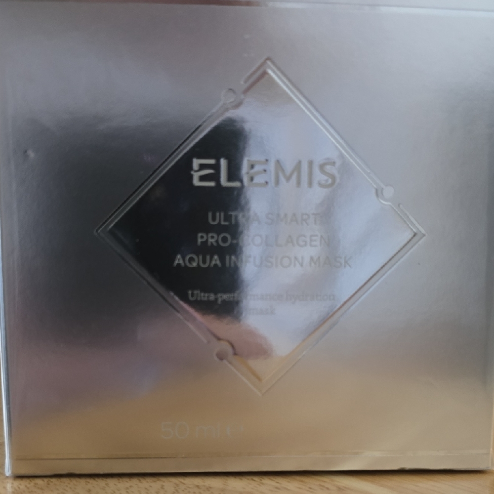 ELEMIS Ultra Smart Pro-Collagen Mask in Silver Packaging